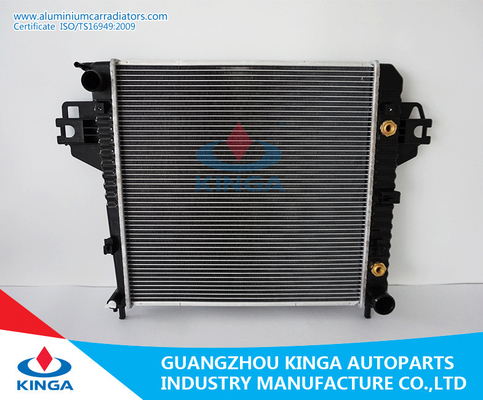 52080118AB Automotive Engine Custom Aluminium Radiators JEEP LIBERTY'02-06 supplier