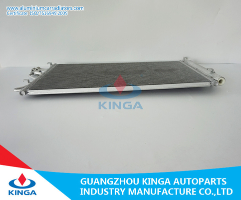 Hight Cooling Performance Auto Condenser For Hyundai IX35 2009 OEM 976062Y500 supplier