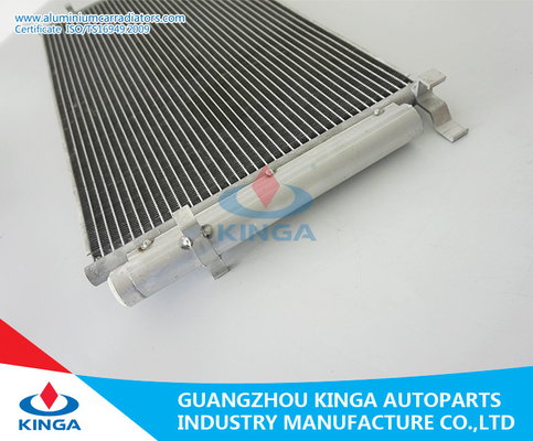 Hight Cooling Performance Auto Condenser For Hyundai IX35 2009 OEM 976062Y500 supplier