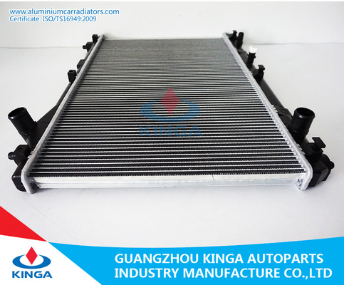 OEM 17700-67J00 Suzuki Radiator for ESCUDO/GRAND/VITARA'05 MT supplier