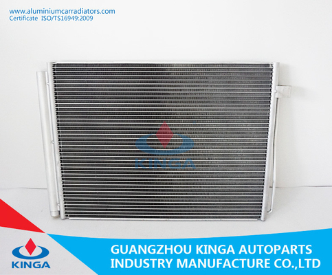 Car Air Conditioning Condenser For BMW 5 E60-E61(03-) OEM 64509122825 supplier