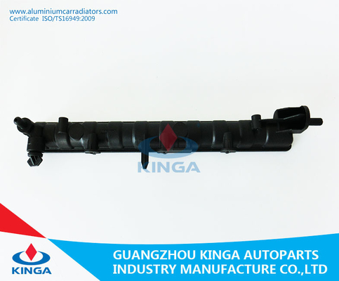 Suzuki Vitara'88-97 TD01 Radiator Plastic Tank  17700-56B01radiator inlet tank supplier