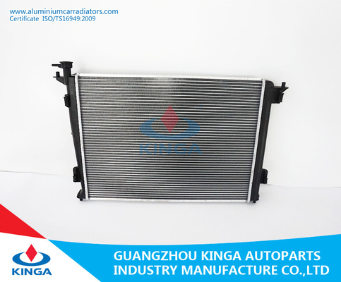 For HYUNDAI TUCSON 2011 / KIA SPORTAGE 2009 -MT 25310-2S550 Aluminum Car Radiators supplier