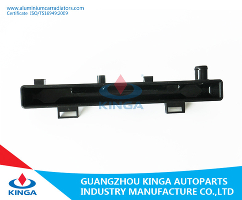 Replacement Radiator Plastic Tank Of Suzuki Nahlo'2013 Mt In Plastic Quality Assurance supplier