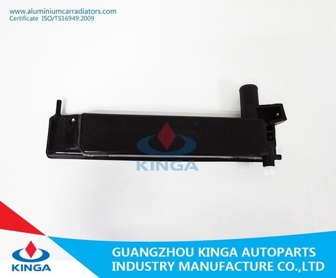 HIACE ( DIESEL ) LZH104 MT Radiator Plastic Tank Repair OEM 16400-5B740 Left Tank supplier