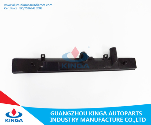 Aluminum Overflow Radiator Nissan Pickup L200 2.5D 4D56 Coolant Radiator Tank Parts supplier