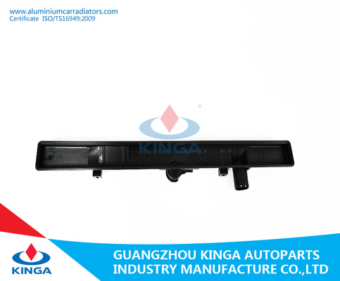 Aluminum Overflow Radiator Nissan Pickup L200 2.5D 4D56 Coolant Radiator Tank Parts supplier