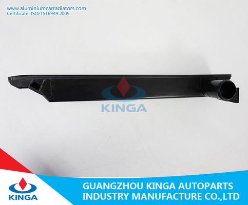 TOYOTA HIACE ( GAS ) RZH104 1999 Auto Car Parts Plastic Radiator Tank For Car Radiators supplier