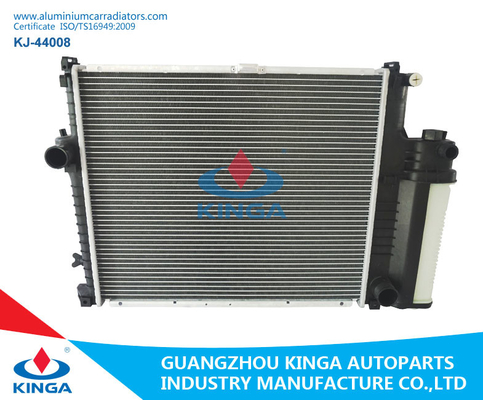 Eco Friendly BMW Aluminum Radiator / BMW Car Radiator 132mm Core Thickness supplier