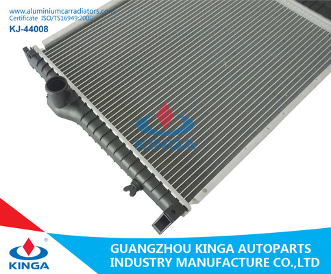 Eco Friendly BMW Aluminum Radiator / BMW Car Radiator 132mm Core Thickness supplier