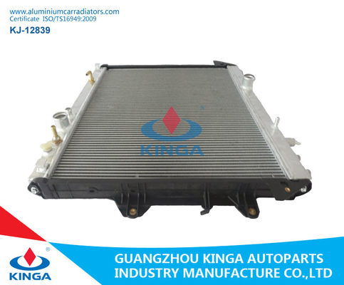 Toyota Spare Parts Aluminium Car Radiators For HILUX INNOVA 04-DIESEL AT supplier