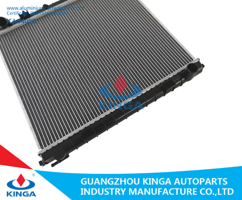 1995 Plastic Aluminum Brazed Radiator For Range Rover 4.0 / 4.6i V8 PCC106940 / ERS2269 supplier