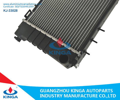 High Performance Aluminum Radiators For Jeep Cherokke Tank Size 70 * 284.5mm supplier