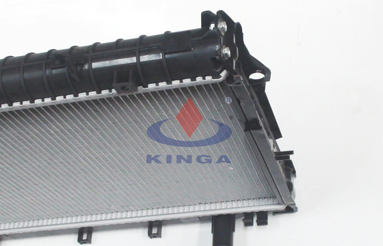 OEM 16400-17020 , 16400-17040 Auto Parts For Toyota Radiator , Aluminium Plastic supplier