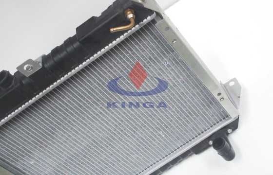 1988 , 1989 2y / 3y / 4y Toyota Hiace Radiator , Aluminium Car Radiators supplier