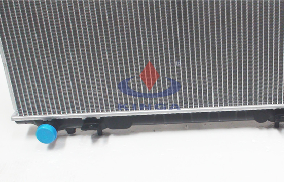 Aluminum Nissan Radiator of BLUEBIRD 1993 , 1994 , 1995 , OEM 21410-0E200 / 21410-1E400 supplier