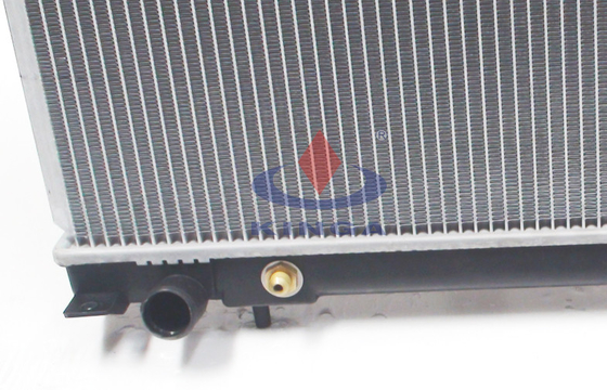 Auto parts radiator For L400 / Space Gear 1994 AT Mitsubishi radiator OEM MR126104 supplier