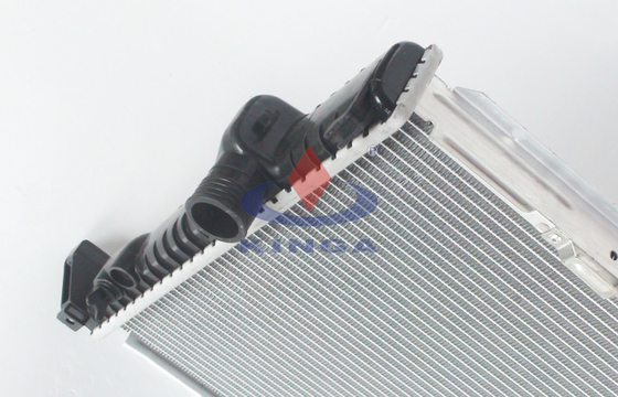 32mm Thickness , 535 / 540 / 735 / 750i 1997 MT BMW Radiator Replacement OEM 1702969 supplier