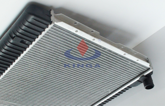 Car Radiator Of W123 / W126 280S 1976 1985 MT Of BENZ OEM 123 501 3401 / 3601 supplier