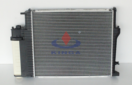 1988 E34 MT BMW 520i / 525i Radiator Replacement OEM 1469177 / 1719306 / 1728769 / 1737360 supplier