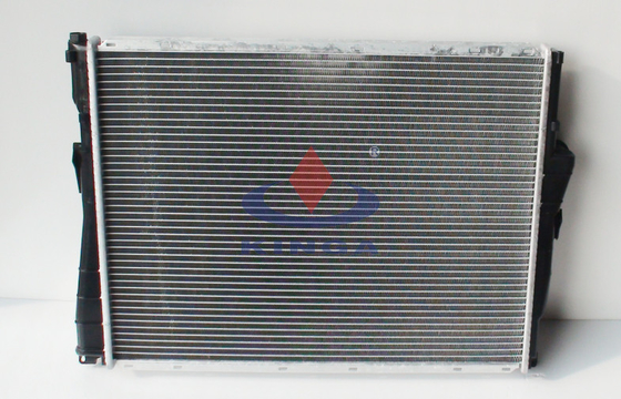 Custom BMW Radiator Replacement Of 316 / 318i 1998 , 2002 MT OEM 9071517 / 9071518 supplier