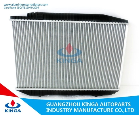 PA32 Aluminium Benz Radiator W126 / 560SE ' 79 - At OEM 1265004803 Oil Cooler 38 * 330 supplier