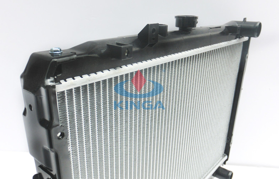 High Performance E2200 Mazda Radiator Replacement OEM , Genuine Mazda Spare Parts supplier