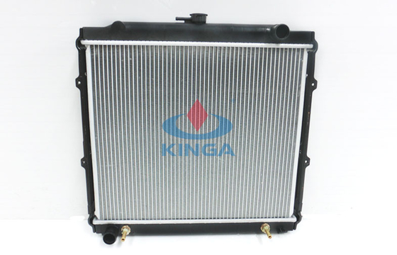 Aluminum Engine Cooler Toyota LN65 RN8 Radiator With Plastic Tank supplier