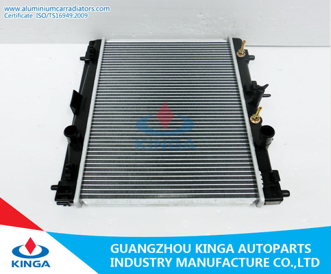 Performance 2005 VITZ Toyota Car Radiator With Aluminum Core and Plastic Tank AT supplier