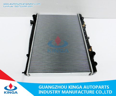 Aluminum Core Auto Radiator for Datsun Truck 21460 2s810 With Plastic Tank supplier