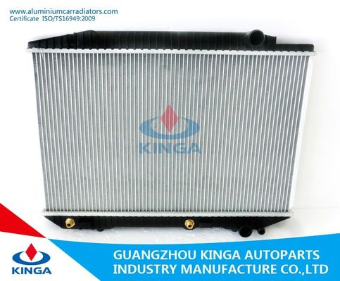 PA32 Aluminium Benz Radiator W126 / 560SE ' 79 - At OEM 1265004803 Oil Cooler 38 * 330